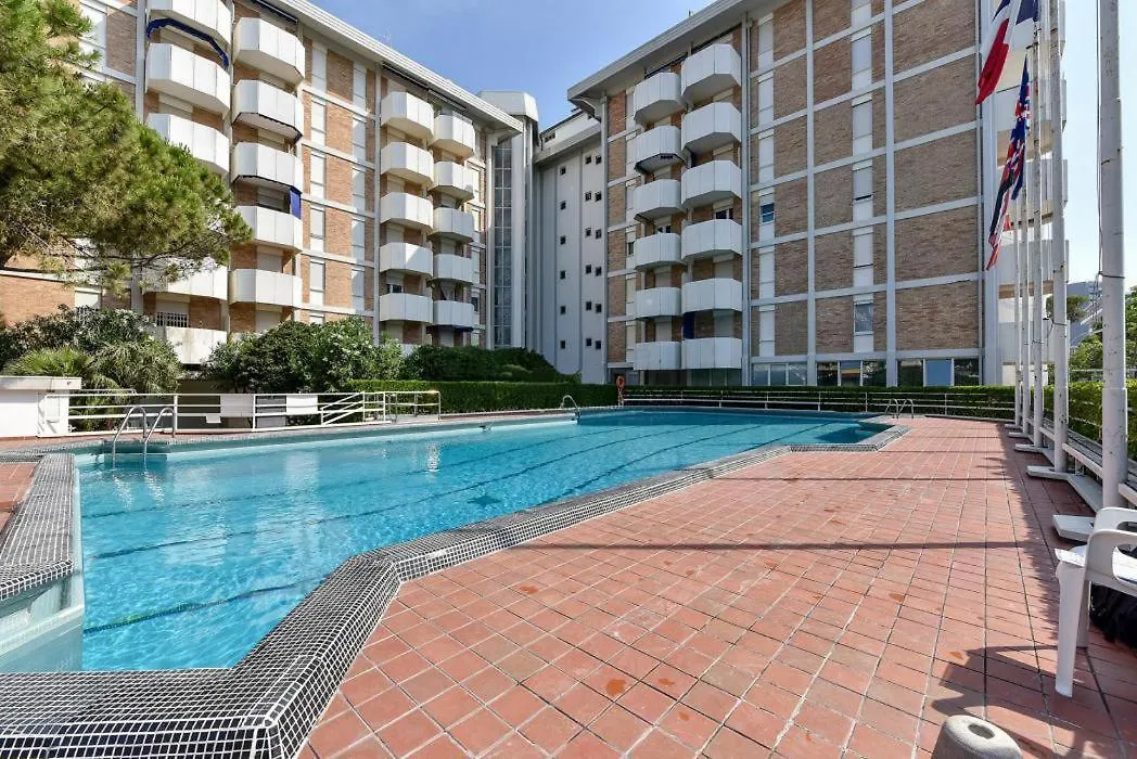 Residence Vera 101-Carraro Immobiliare Jesolo-Family Apartments location